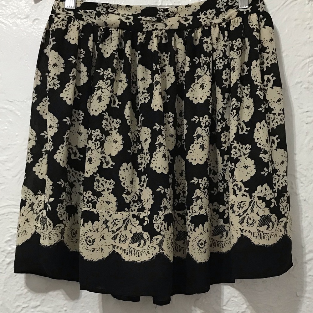 Urban Outfitters Reformed Floral Skirt-Floral/sz 6
